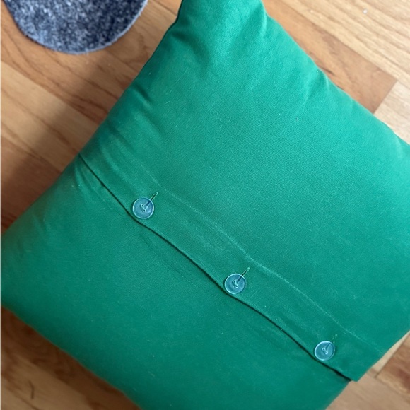 Green Holiday ‘FA LA LA’ Pillow - Picture 9 of 11